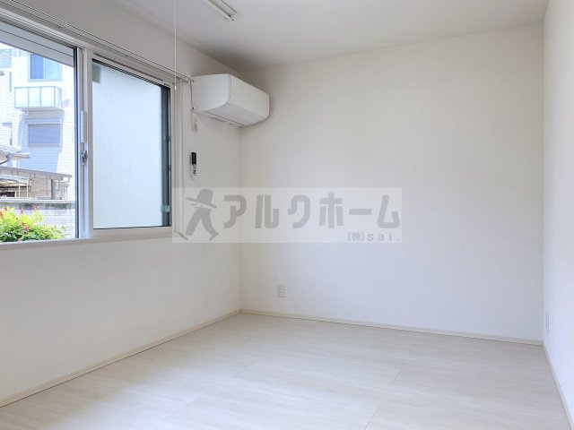 ブリーゼ久宝寺B棟の洋室