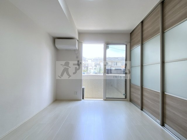 ブリーゼ久宝寺B棟の居間・リビング