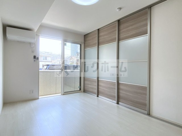 ブリーゼ久宝寺B棟の居間・リビング