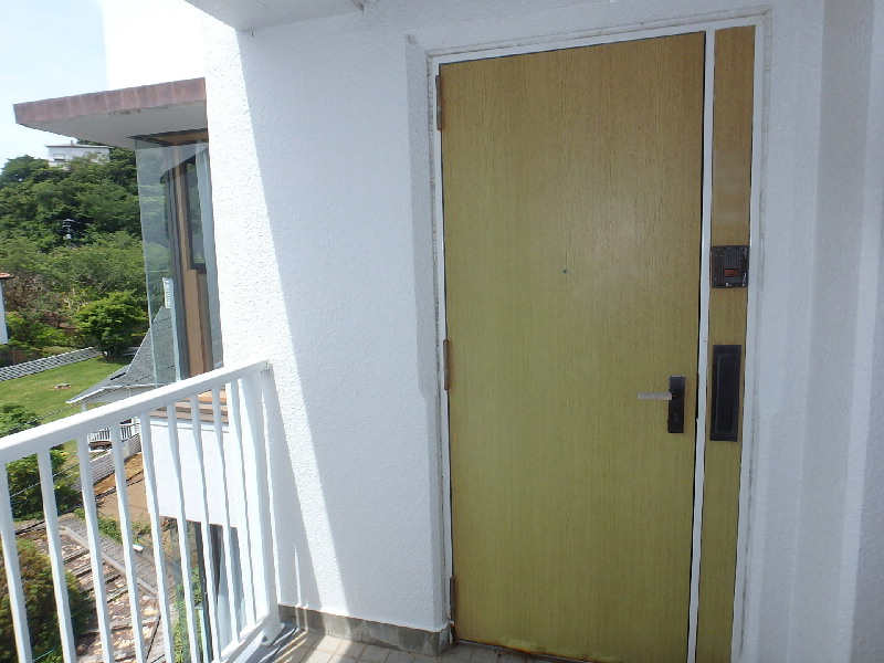 S1592M　リゾート129碁石が浜パートⅡの玄関