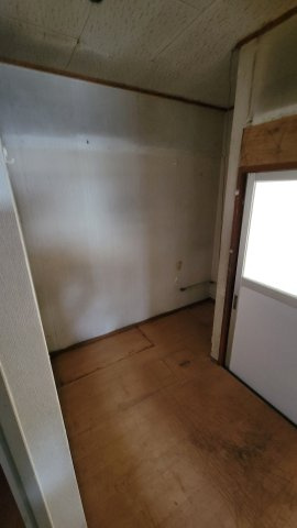 平塚市桃浜町の店舗事務所の内装