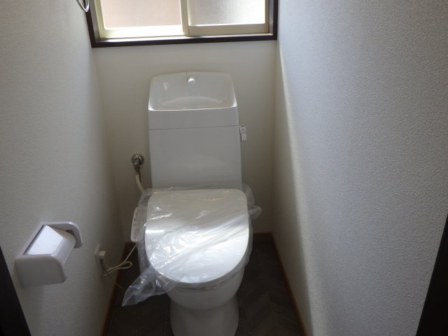 中古戸建　北広島町壬生のトイレ|コンパクトで使いやすいトイレです