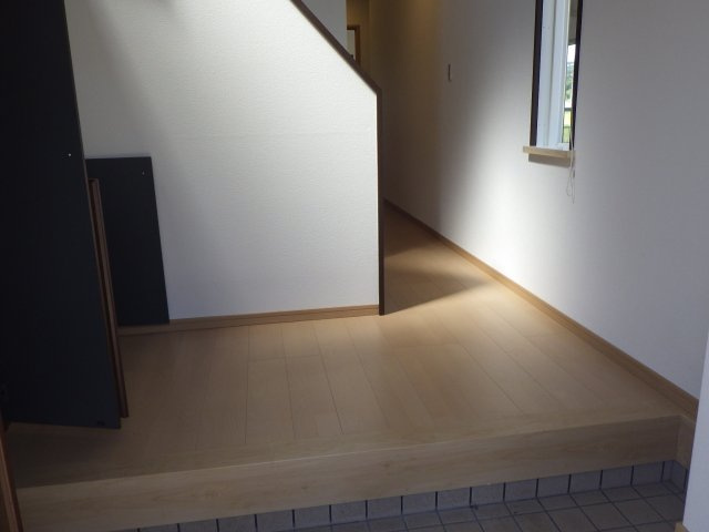 中古戸建　北広島町壬生の玄関|きれいな玄関です