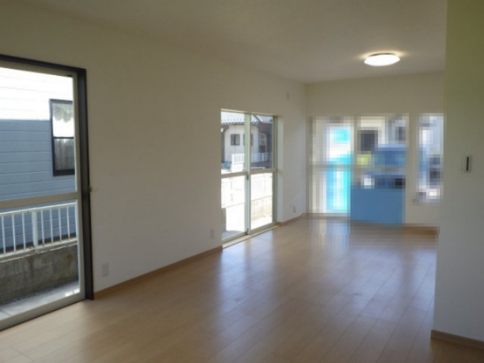 中古戸建　北広島町壬生の居間・リビング|ゆったり過ごせるリビングです