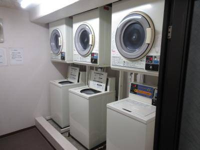 デトムワン四条大宮Ⅱの設備|コインランドリー室