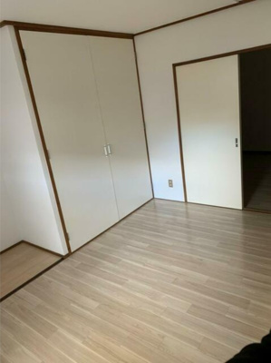 【洋室】 | ヴィレッジ・１