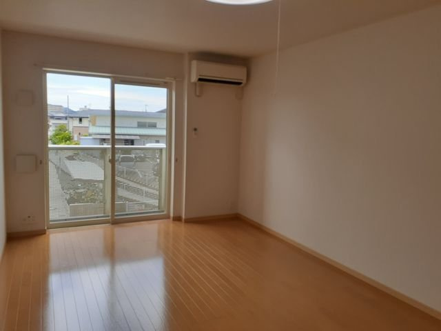 サン　クレメントＣの居間・リビング