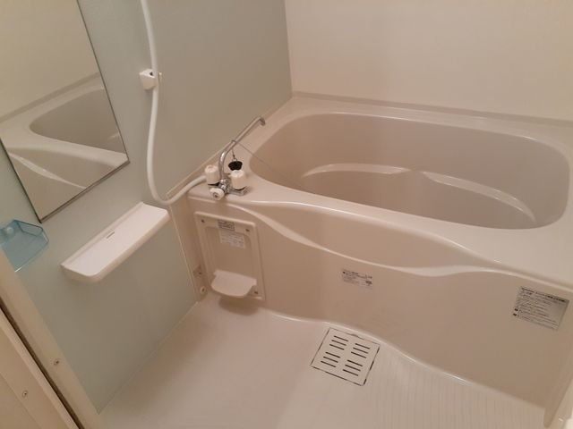 サン　クレメントＣの浴室