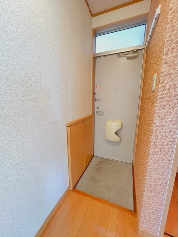 本町ガーデンハイツの玄関