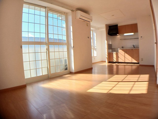 サニーパレスＢの居間・リビング