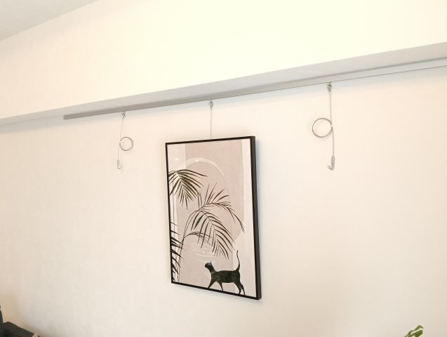 【その他】 | ピクチャーレールです。私なら大好きなルノアールを飾ります。