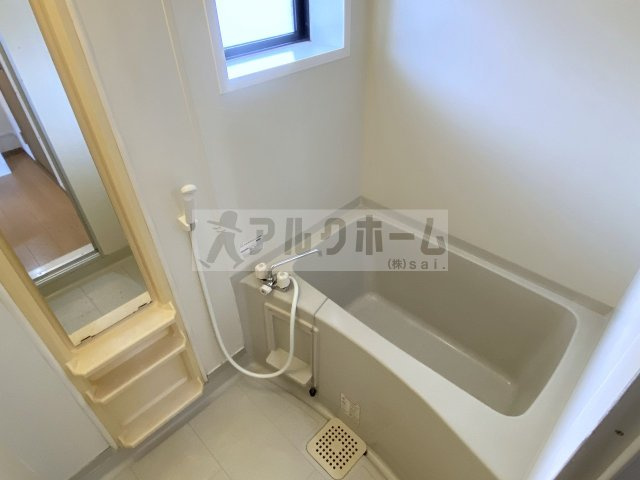 メュールパレ松本2の浴室