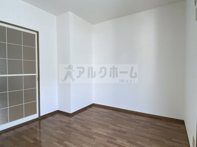 メュールパレ松本2の洋室