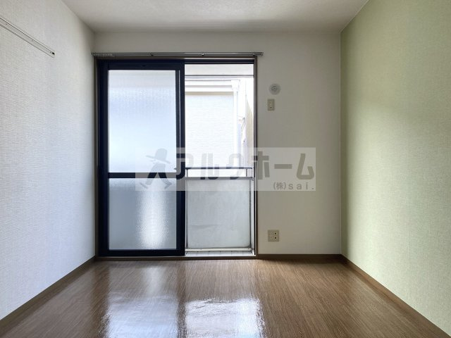 メュールパレ松本2の洋室