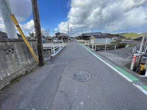 大生院　中古戸建の前面道路含む現地写真|前面道路含む現地写真