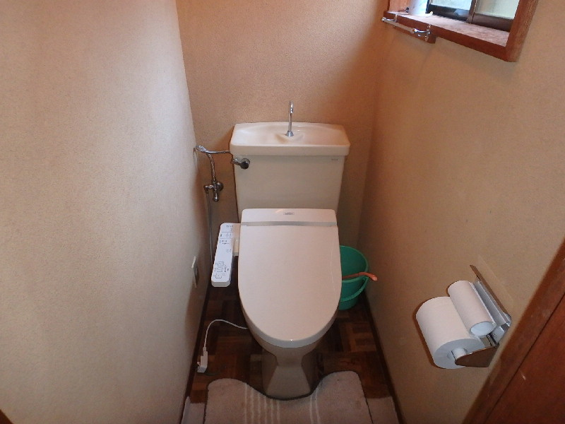 H0247H　大川戸建のトイレ