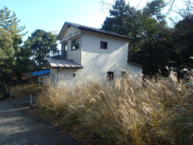 H0247H　東伊豆町大川戸建の庭