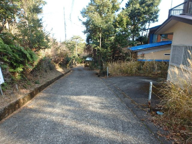 H0247H　東伊豆町大川戸建の前面道路含む現地写真