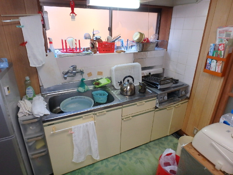 H0247H　大川戸建のキッチン