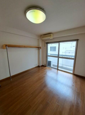 【寝室】 | ＧＬＡＮＤ