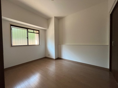 【洋室】 | ライオンズマンション西鈴蘭台第２ | 洋室約5.2帖