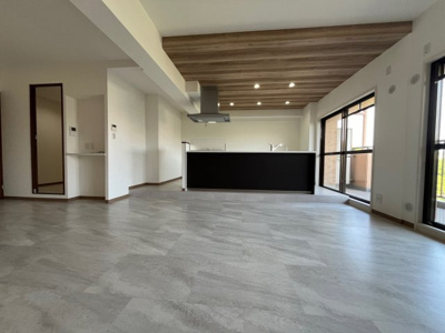 【居間・リビング】 | ライオンズマンション西鈴蘭台第２ | アイランドキッチン採用です。