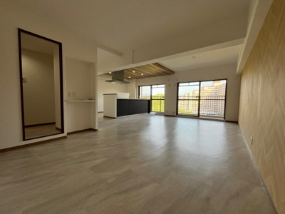 【居間・リビング】 | ライオンズマンション西鈴蘭台第２ | LDK約23.2帖と広々しており、開放感がございます。