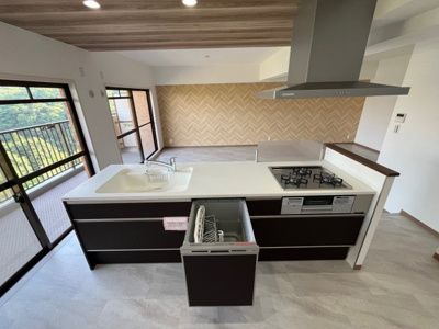 【キッチン】 | ライオンズマンション西鈴蘭台第２ | 食洗機付きで家事の時短になります。