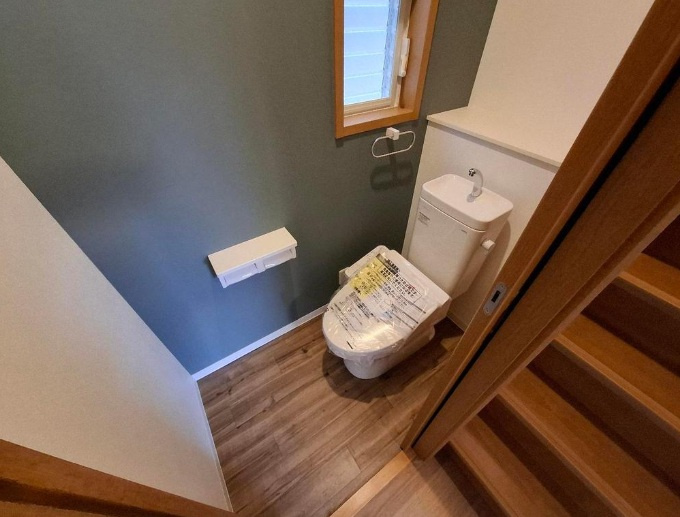 富田林市伏山　リフォーム済み戸建てのトイレ