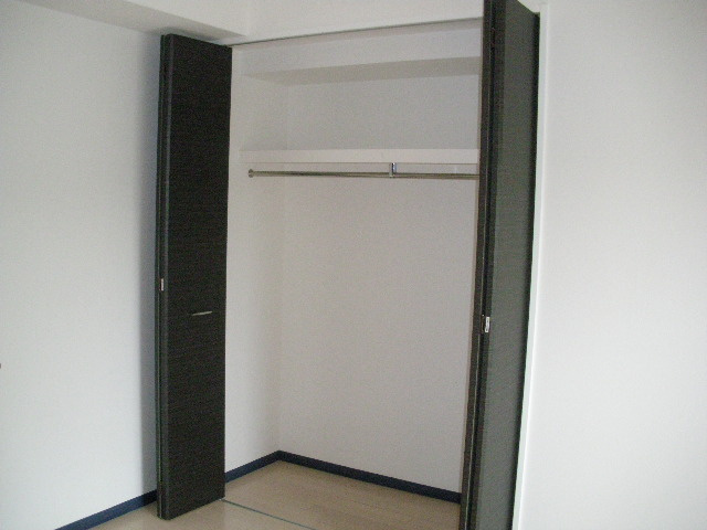 ビガーポリス133宝塚の収納