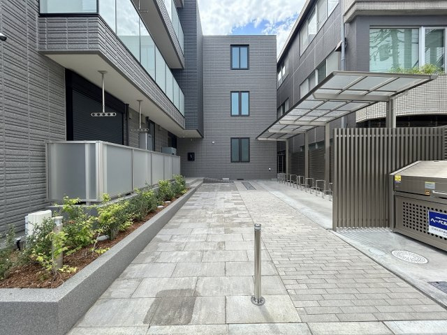 グランソレイユのエントランス