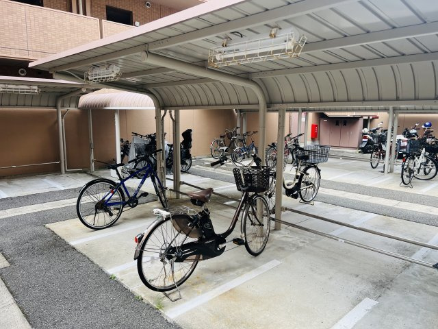 コスモ垂水旭が丘スカイステージの駐輪場