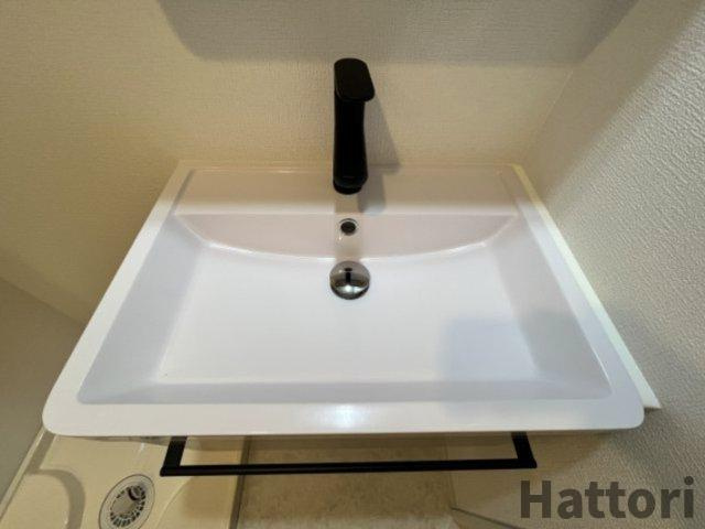 ArtizA緑地公園の独立洗面台