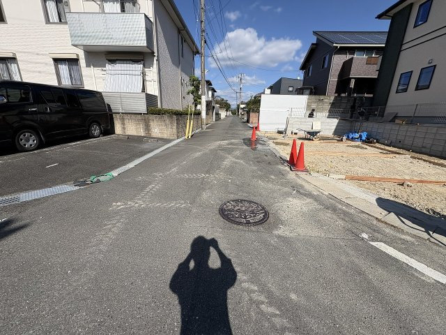 【その他】 | 大野城市南ヶ丘6丁目3期　1号棟（全4棟）【仲介手数料無料・0円】 | 現地写真。前面道路です。