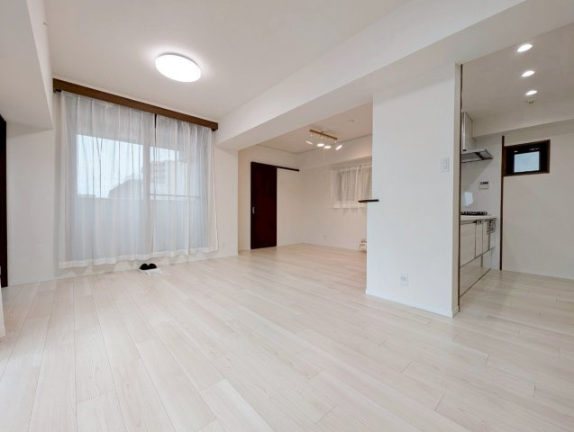 プラネシア星の子釜座御池の居間・リビング