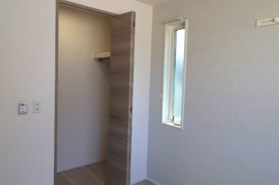 ロータスヒルAの収納|便利な収納スペースです