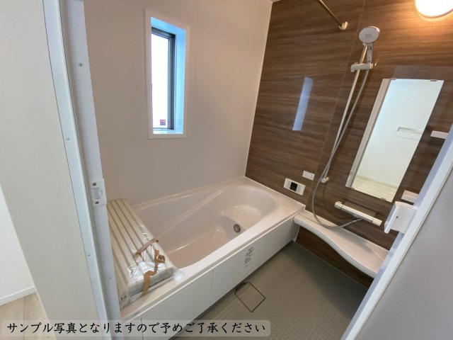 CGうるま市天願第2-3号棟の浴室|サンプル写真となりますので予めご了承ください。