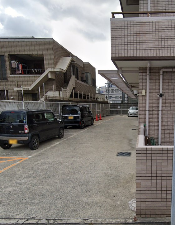 チサンマンション三木町の駐車場