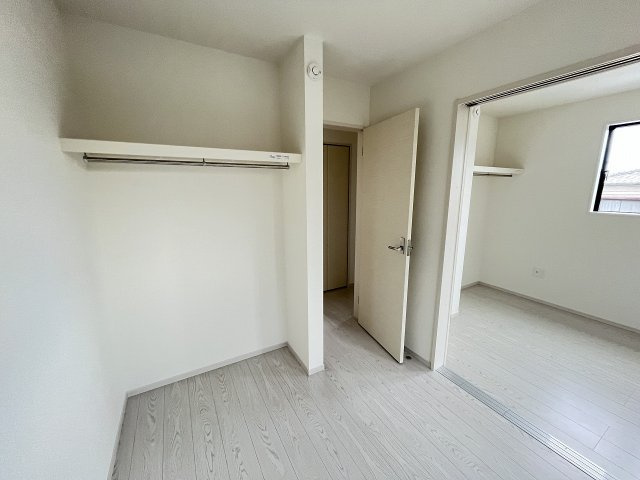 【収納】 | 大野城市南ヶ丘6丁目3期　4号棟（全4棟）【仲介手数料無料・0円】 | 施工例。施工例は完成時と異なる場合があります。