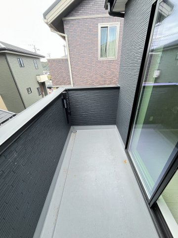 【バルコニー】 | 大野城市南ヶ丘6丁目3期　4号棟（全4棟）【仲介手数料無料・0円】 | 現地写真。
