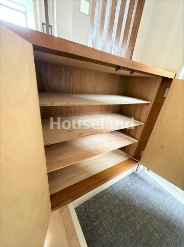 ドリームハイツの収納|玄関にある収納です。