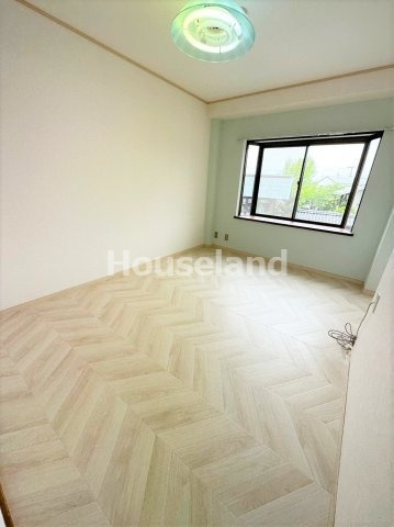 ドリームハイツの居間・リビング|6.0帖の洋室です。