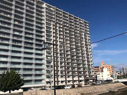 ルミナス舟入本町リバーフロントの外観