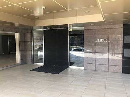 ルミナス舟入本町リバーフロントのエントランス