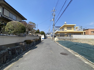【前面道路含む現地写真】