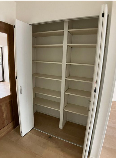 東峰マンション渡辺通の収納|東峰マンシヨン渡辺通（2LDK）