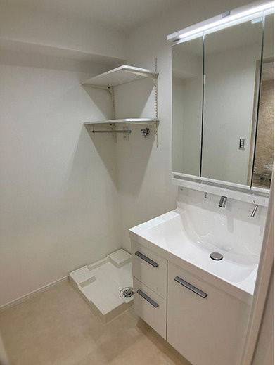 東峰マンション渡辺通の独立洗面台|東峰マンシヨン渡辺通（2LDK）