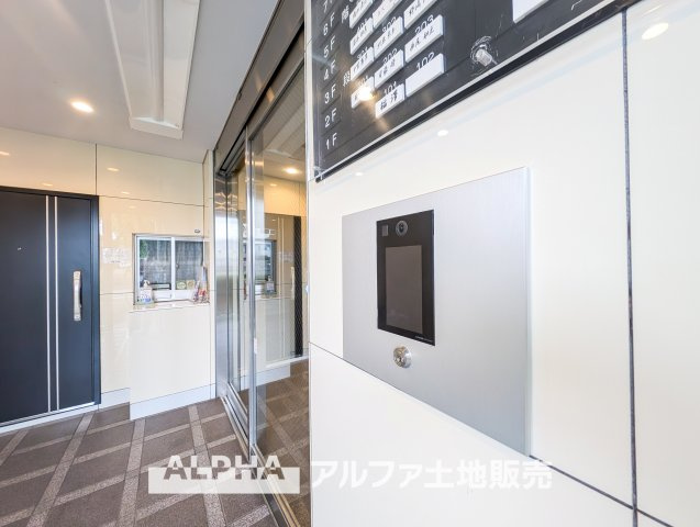 ライオンズマンション昭島第2のエントランス