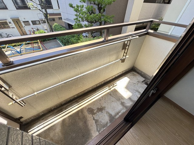 進正東大前コーポのバルコニー|※別号室参考写真