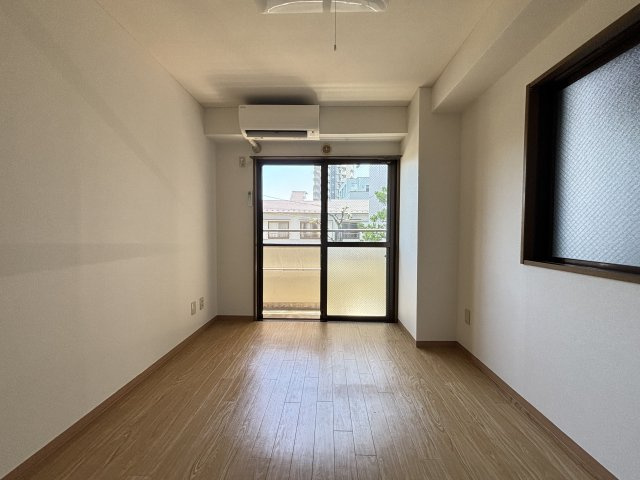 進正東大前コーポの居間・リビング|※別号室参考写真